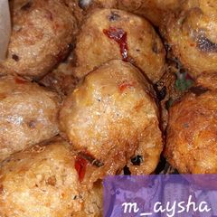 A picture of Yam balls.