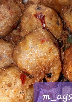 A picture of Yam balls.
