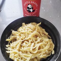 Flat Noodle with Oyster Sauce A picture of Flat Noodle with Oyster Sauce.