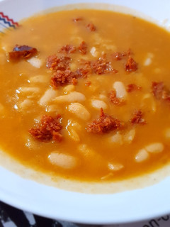 Una foto de Judías con chorizo