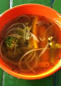 Una foto de Thai drunken noodles