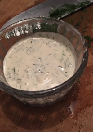 A picture of Easy tartar sauce.