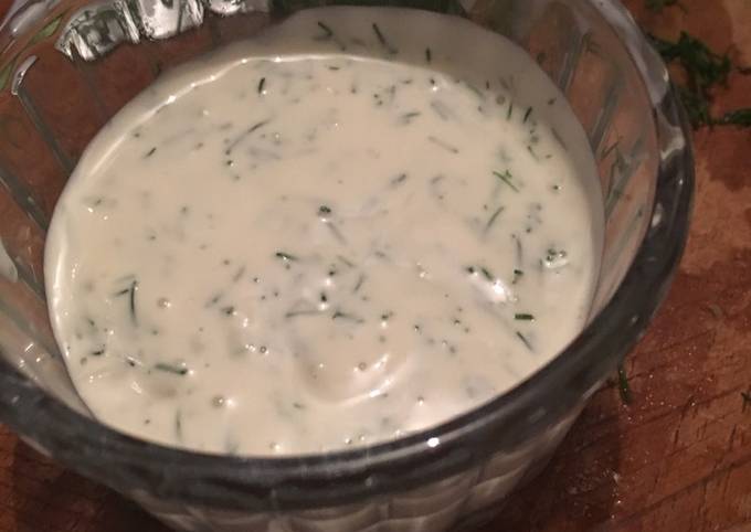 Easy tartar sauce