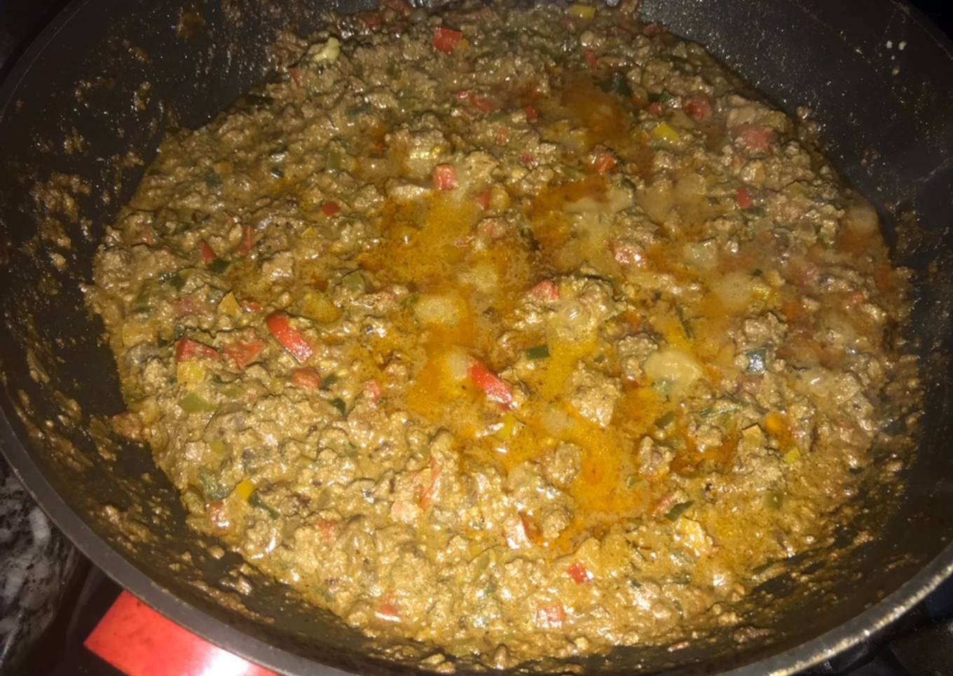 Hígado de res molido, en curry de coco