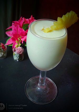 A picture of Pineapple shake.