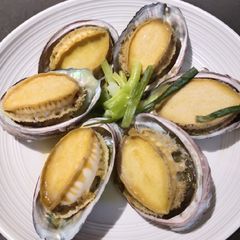 A picture of Steamed Abalone.