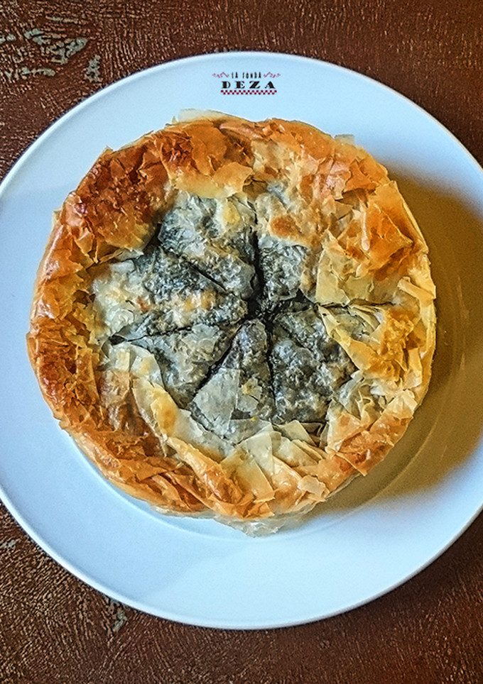 Una foto de Spanakopita (empanada de espinacas)