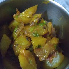 A picture of Chatpate aloo.