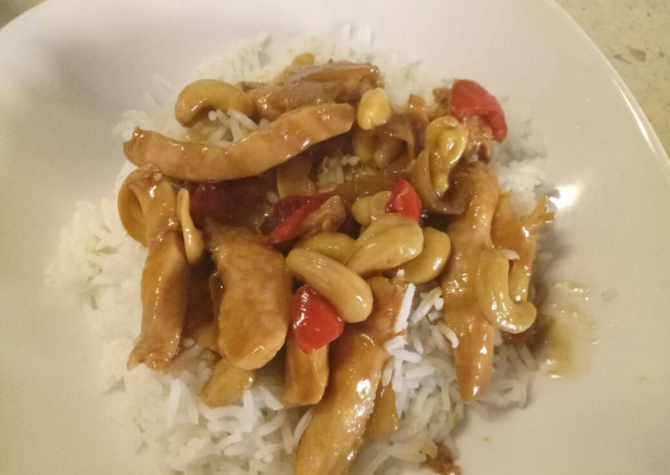 Spicy chicken and cashew nuts