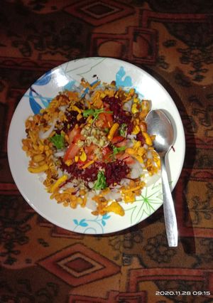 मटकी चाट (mataki chat recipe in marathi) रेसिपी चे मुख्य फोटो