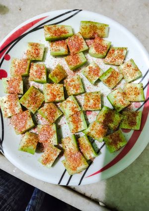 चटपटा खीरा (Chatpata kheera recipe in hindi) रेसिपी मुख्य फोटो