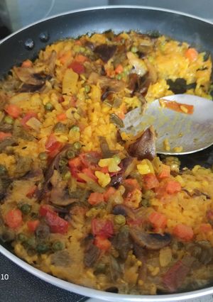 Una foto de Arroz con verduras al estilo Abel