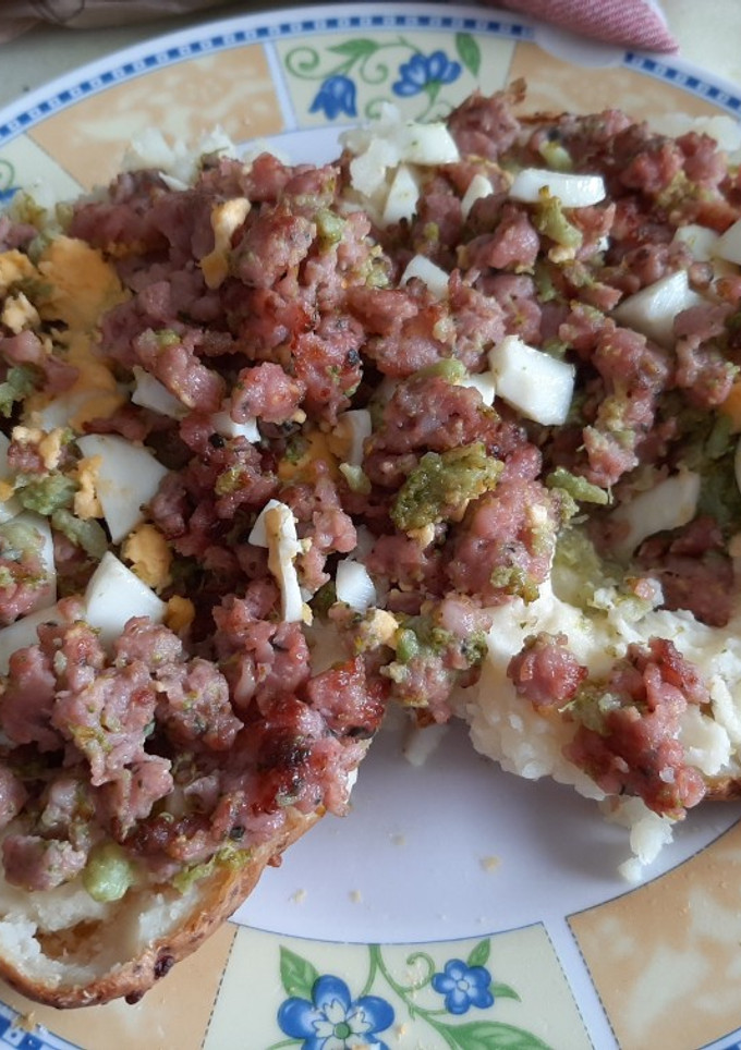 Una foto de Patata al horno con relleno