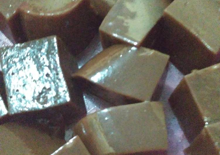 Resep Puding coklat-susu (nutrijel) oleh aisyah - Cookpad