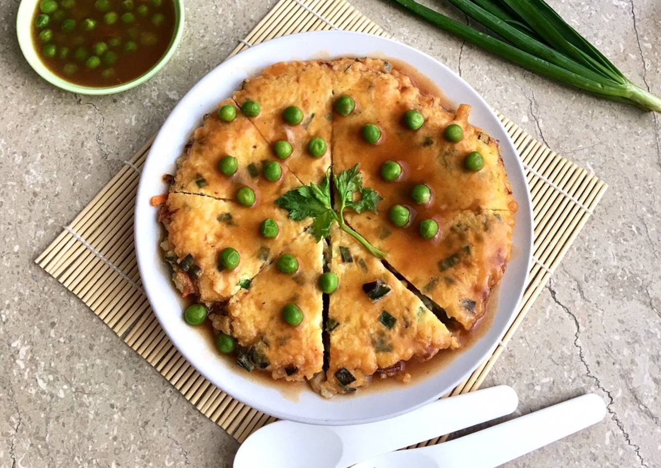 Langkah Mudah untuk Menyiapkan Egg Foo young with rice (fuyunghay nasi)
yang Enak