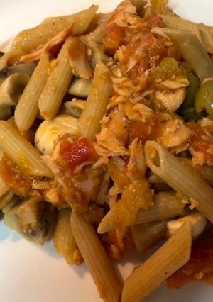 Una foto de Pasta con salmón
