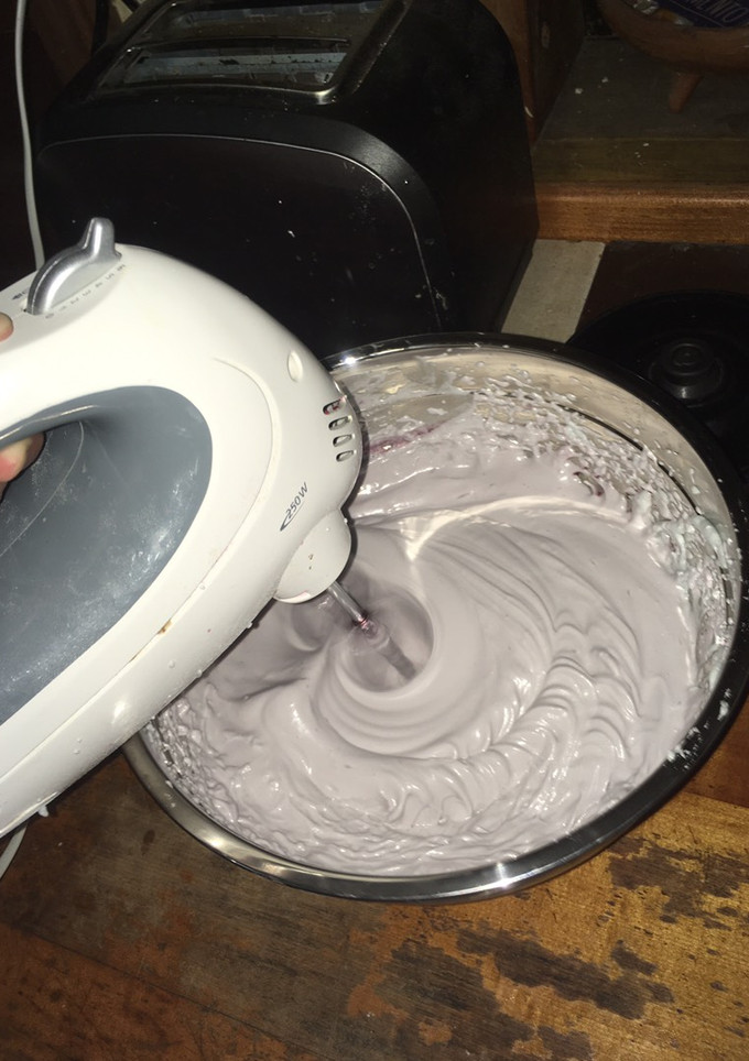 Una foto de Turrón de vino
