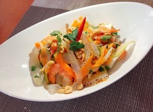 Hình của món Nộm sứa cóc non - Jellyfish salad 🥗 🦐 🥕.