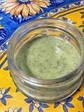 Sauce salade à la moutarde à l'ancienne, ail, soja et persil