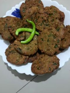 બાજરી વડા (Bajri Vada Recipe In Gujarati) રેસીપી મુખ્ય ફોટો