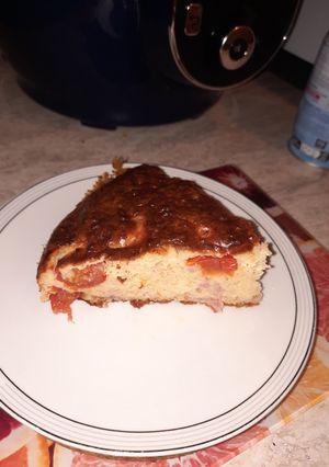 Une photo de Cake salé aux petites tomates cerise lardon gruyère