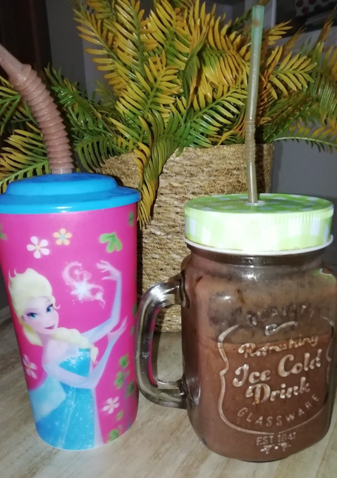 Una foto de Batido de plátano y cacao