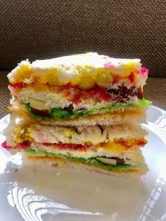 फ़्रूट सैंडविच(fruit sandwich recipe in hindi) रेसिपी मुख्य फोटो