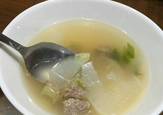 Resep Beef and Radish Soup - Seogogi Muguk, Lezat Sekali