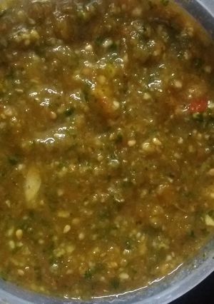 A picture of Guava Mint Chutney.
