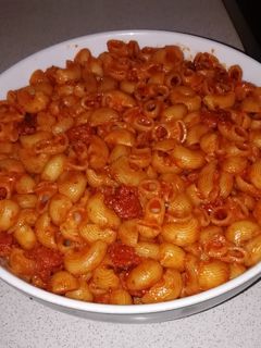 Una foto de Macarrones a la española