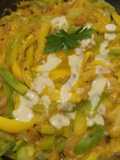 Espaguettis🍝de calabacin con cebolla🧅caramelizada🍜🍝🥘