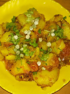 आलू मटर की सब्जी (Aloo matar ki sabzi recipe in Hindi) रेसिपी मुख्य फोटो