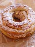 París-brest de muselina de praliné avellanas y nueces