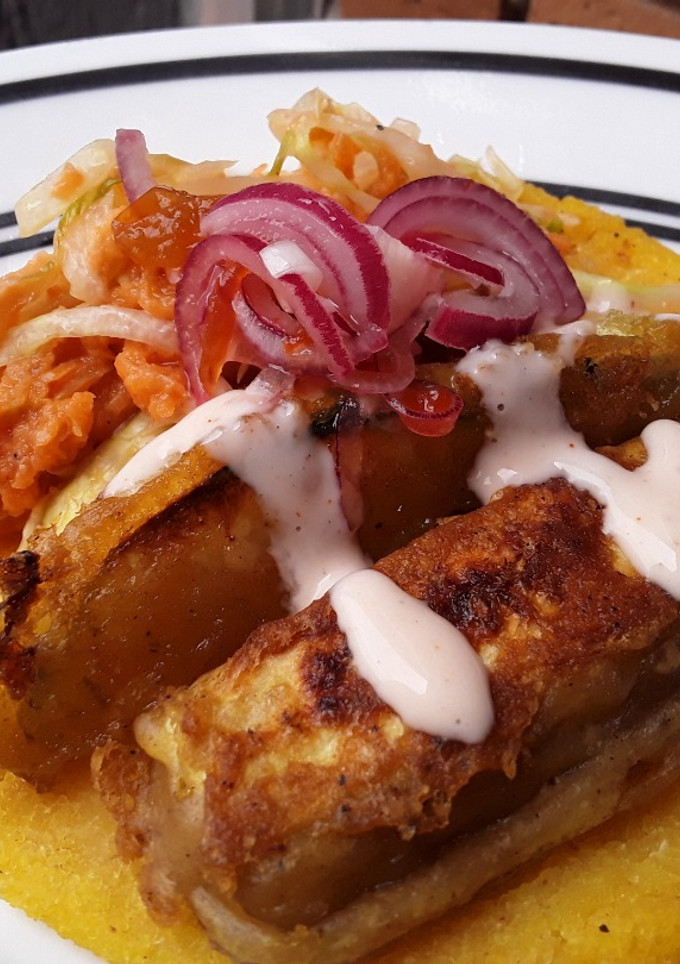 Una foto de Tacos🌮 de calabacín y berenjena empanizados🌮