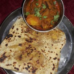 A picture of Aloo paratha.