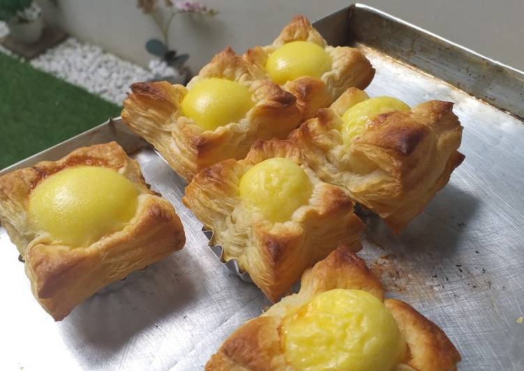 Portuguese egg tart