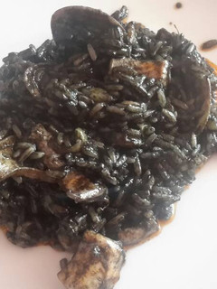 Una foto de Arroz negro