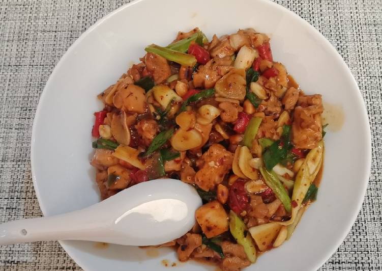 Langkah Mudah untuk Menyiapkan Ayam Kung Pao, Lezat