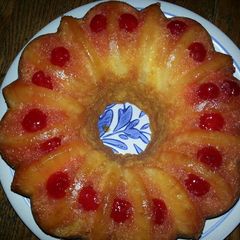 A picture of Pineapple upside down bundt cake.