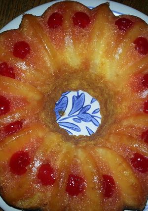 A picture of Pineapple upside down bundt cake.