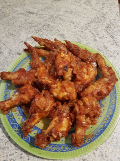 Foto resep Sayap ayam goreng merah,bumbu mentega+bawang bombai