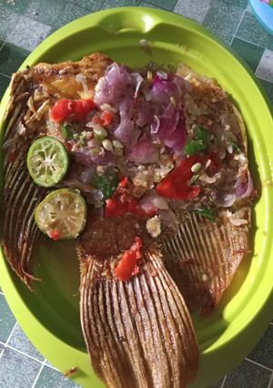 Foto resep Cak tut me (pecak buntut gurame)😂