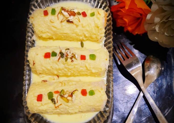 Bread Rasmalai Roll