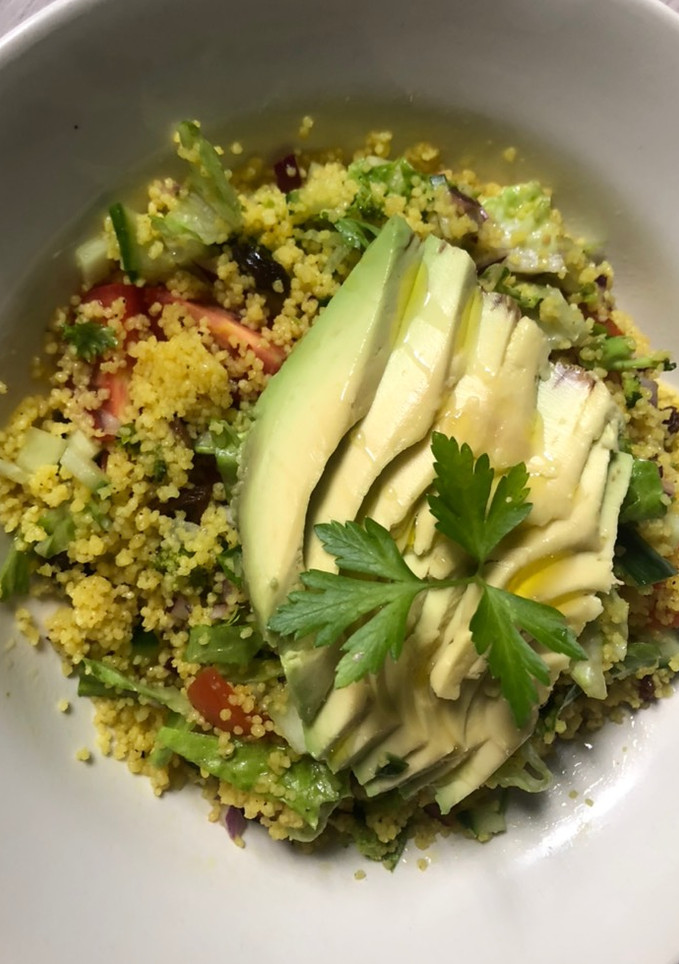 Una foto de 🌿 Ensalada fresca de cuscús 🌿