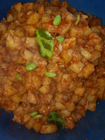 Easy Steps to Make Recipes Kentang sambal balado petai the Can Spoil the Tongue Make You Drink.