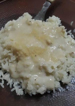 Una foto de Salsa Blanca vegan