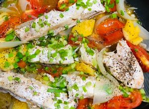 Hình của món Cá bò om thơm cà.