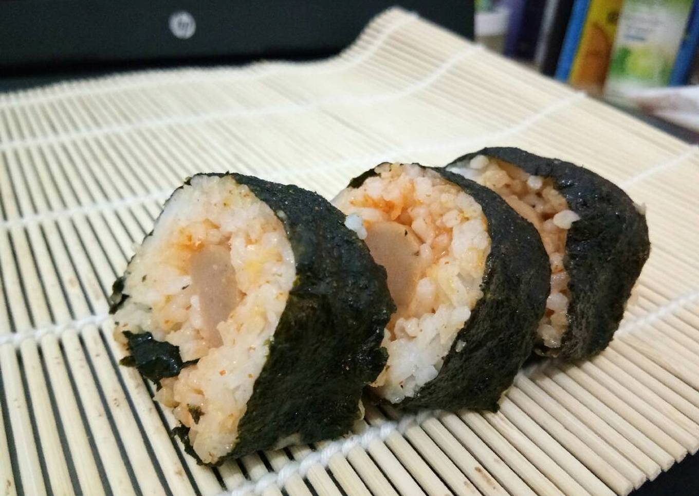 Sushi sederhana rasa istimewa ala anak kos