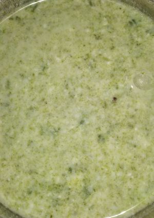 A picture of Greeny bathua raita.
