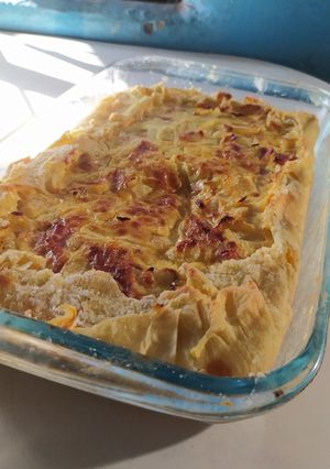 Una foto de Tarta de queso y cebolla masa tarta casera